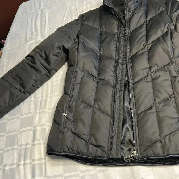 WOMEN PUFFER JACKET Down filled and feathers by MJR ACTIVE,vtg but great cond. - Picture 8 of 11